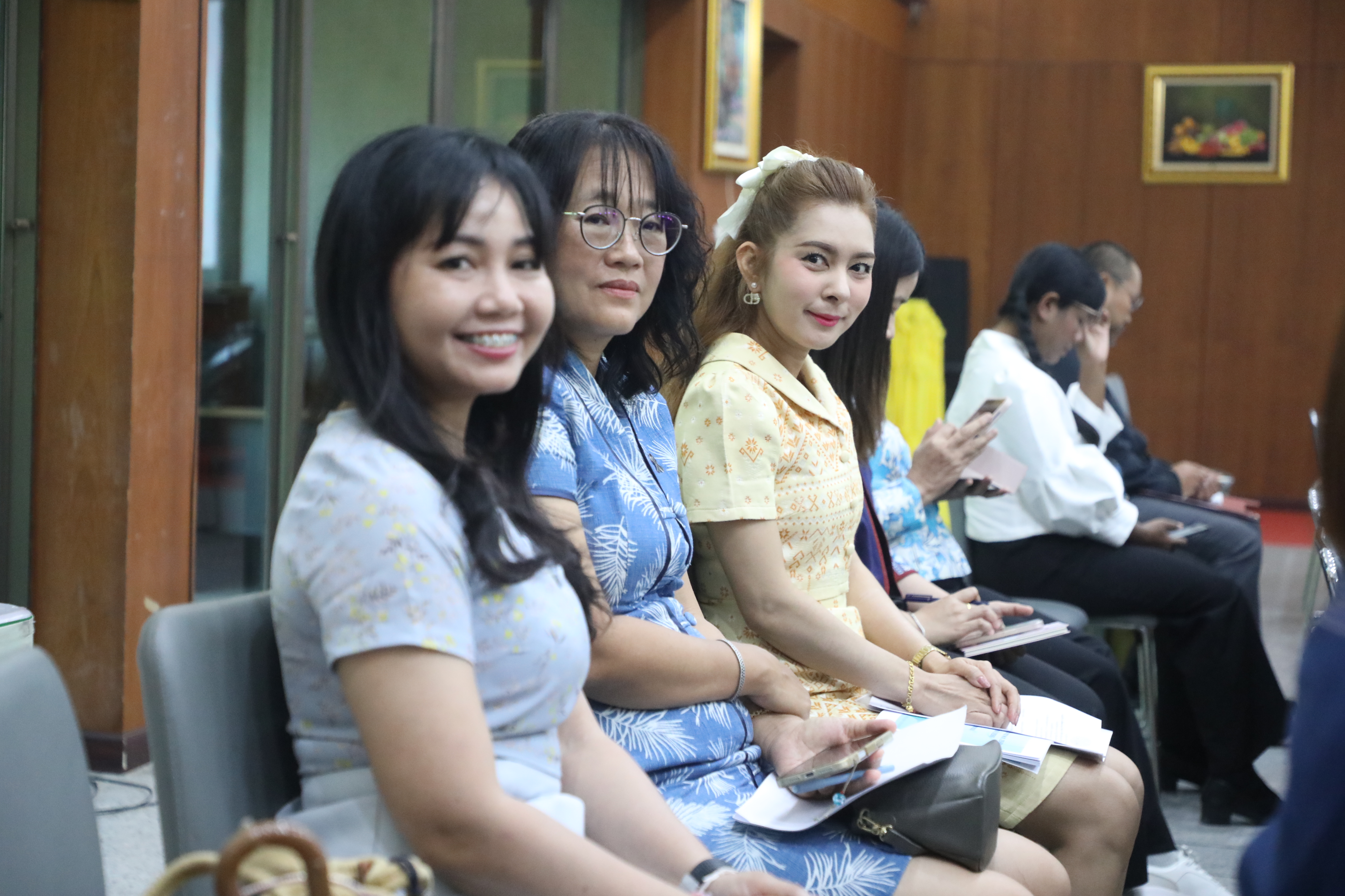 title - ส.ป.ก. ประชุมคณะทำงานติดตามเร่งรัดการใช้จ่ายเงินงบประมาณประจำปีงบประมาณ พ.ศ. 2569 สำนักงานการปฏิรูปที่ดินเพื่อเกษตรกรรม ครั้งที่ 5/2569 